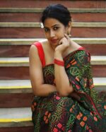 Women Printed Stylish Saree with Unstitched Blouse (ANC0009) - Image 4
